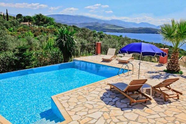 Villa Joanna  In Agios Stefanos - Ksamil