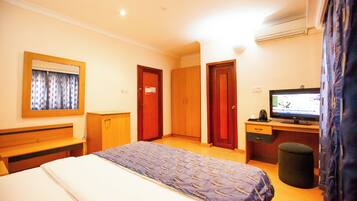 Royal Double Room, City View | Desk, laptop workspace
