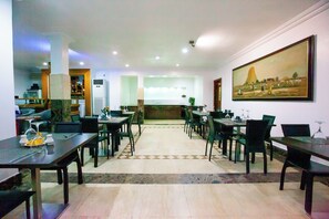 Free daily continental breakfast - Genesis Place (Port Harcourt)