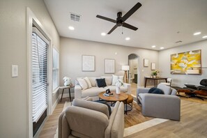 Smart TV, offices - Modern 2-Bed Apartment Complex - Owasso, OK (Owasso)