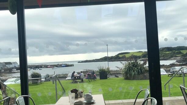 Cabin | Outdoor dining - Lodgesleeps3-garden-balcony-parking-valleyview (Newton Stewart)