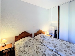 1 bedroom