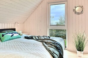 2 bedrooms, travel cot, free WiFi, bed sheets - Hyggebo - infrared sauna, bathtub, fireplace, terrace, 2 smart TVs, 2 parking spaces (Olpenitz)