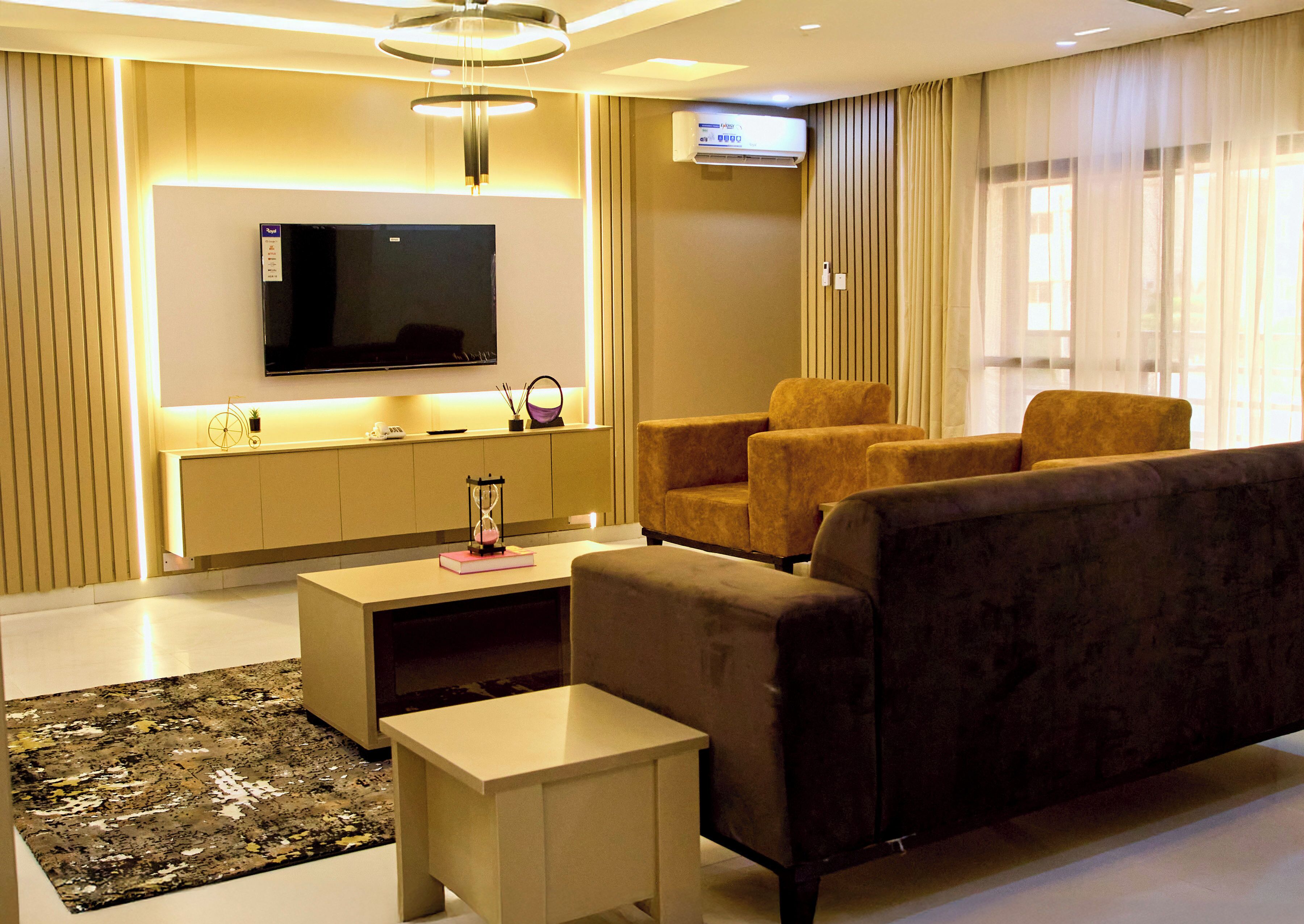 Desk, laptop workspace, free WiFi