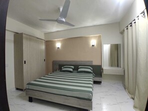 2 sovrum, strykjärn/strykbräda, wi-fi och sängkläder