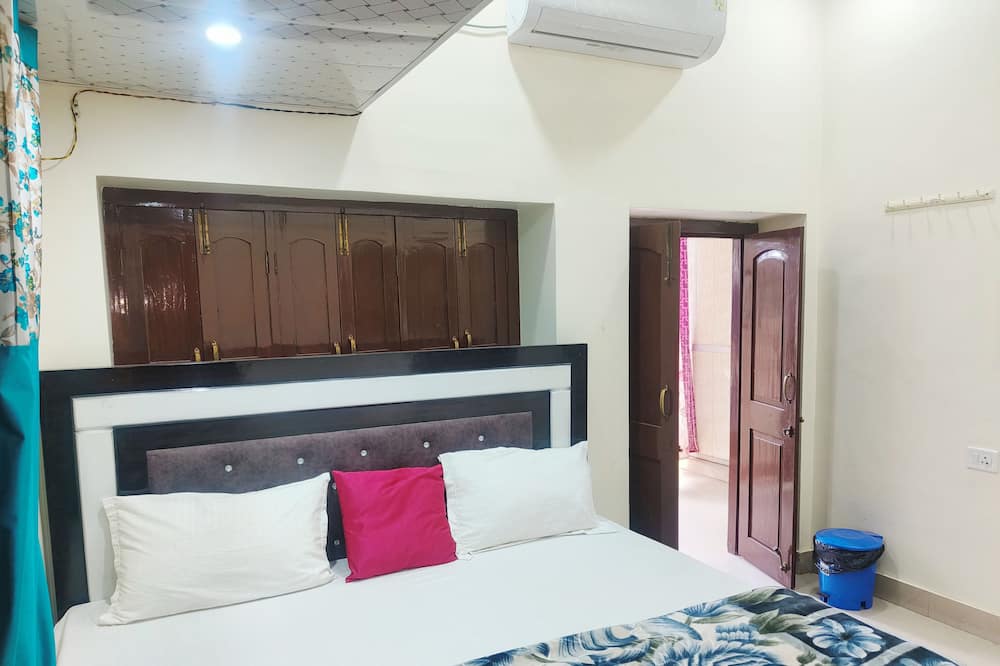 Hotel Dev Kashi