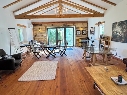 Hisa Pelance, 5 bedroom house on top location