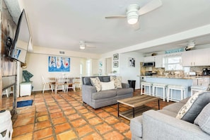 TV, offices - No Egrets - Got The View & The Location! (Surfside Beach)