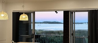 Sydney Waterfront Beach House