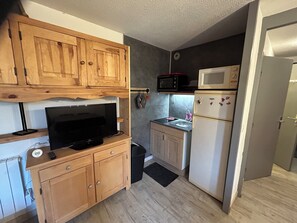 Private kitchen - Cosy apartment (Les Deux Alpes)