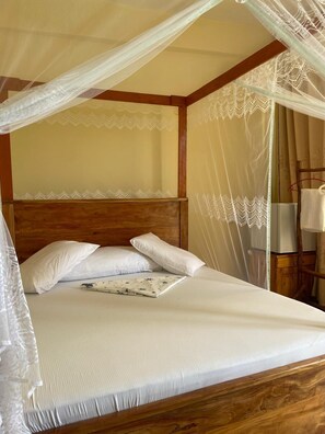 Standard Single Room, Garden View | Desk, laptop workspace, free WiFi - Authentic Mikoko Beach & Cottages (Bagamoyo)