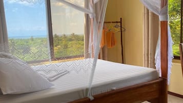 Chambre Double Standard, vue cour intérieure | Bureau, espace de travail pour ordinateur portable, Wi-Fi gratuit