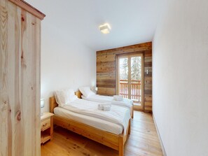 Apartment | 6 bedrooms, individually furnished, bed sheets
