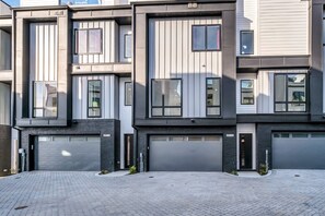 House | 4 bedrooms, Internet