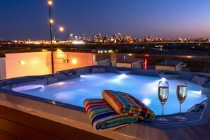 บ้านพัก | 4 ห้องนอน, อินเทอร์เน็ตความเร็วสูง