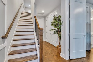 House | 4 bedrooms, Internet