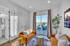 Ferienhaus | 4 Schlafzimmer, Schreibtisch, Internetzugang