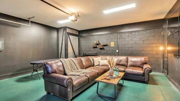 House | 4 bedrooms, Internet