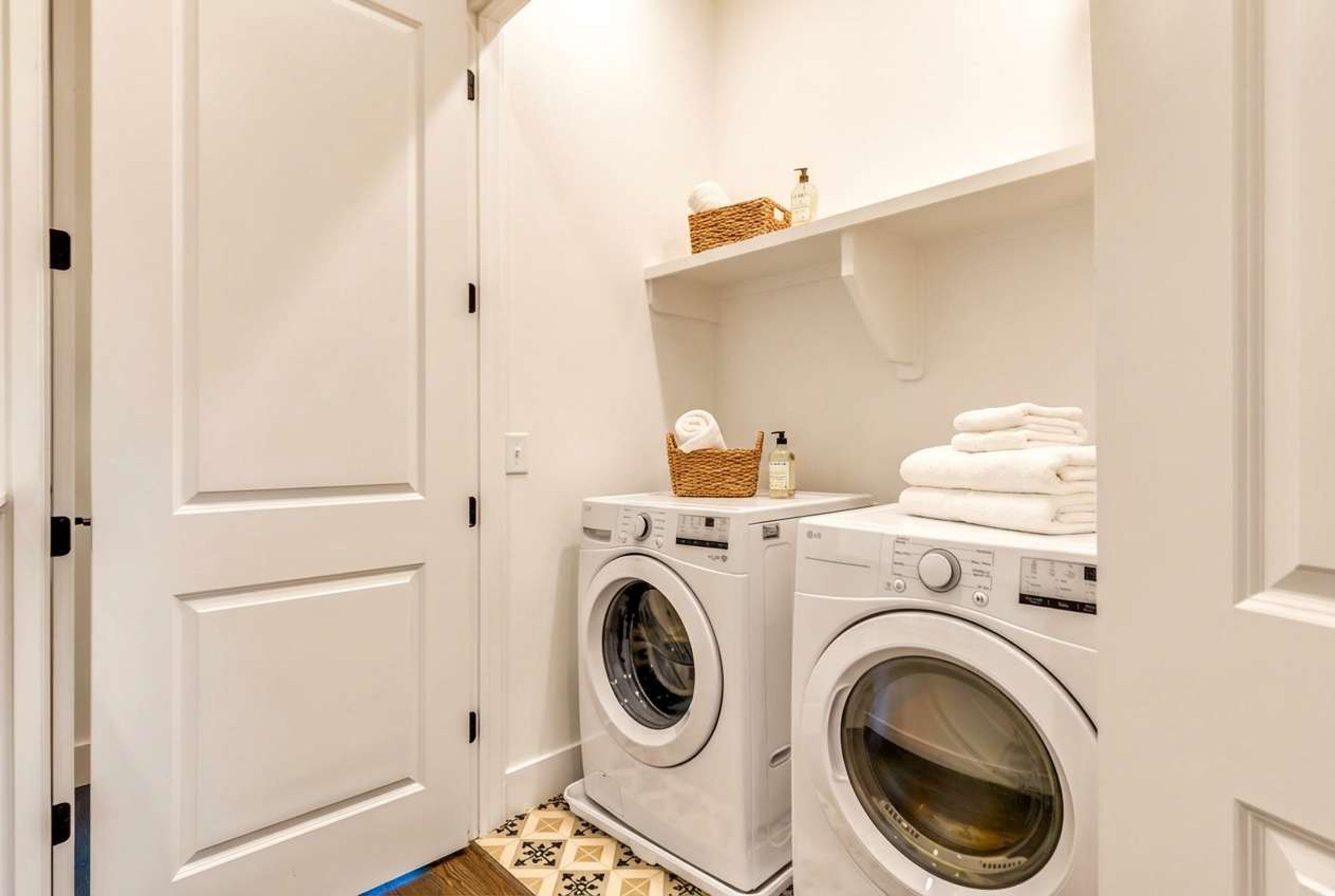 House | 4 bilik tidur, Internet 