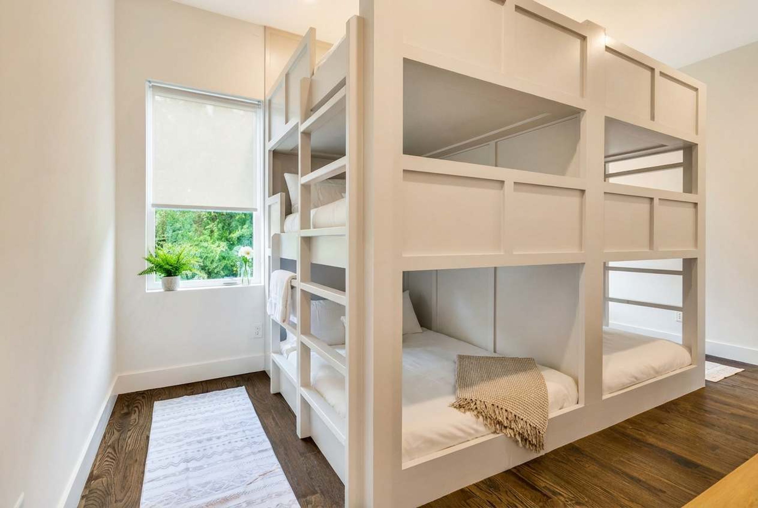 House | 4 bedrooms, Internet