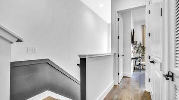 4 bedrooms, Internet