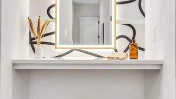 House | 4 bedrooms, Internet