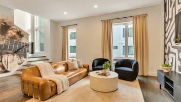 4 bedrooms, Internet