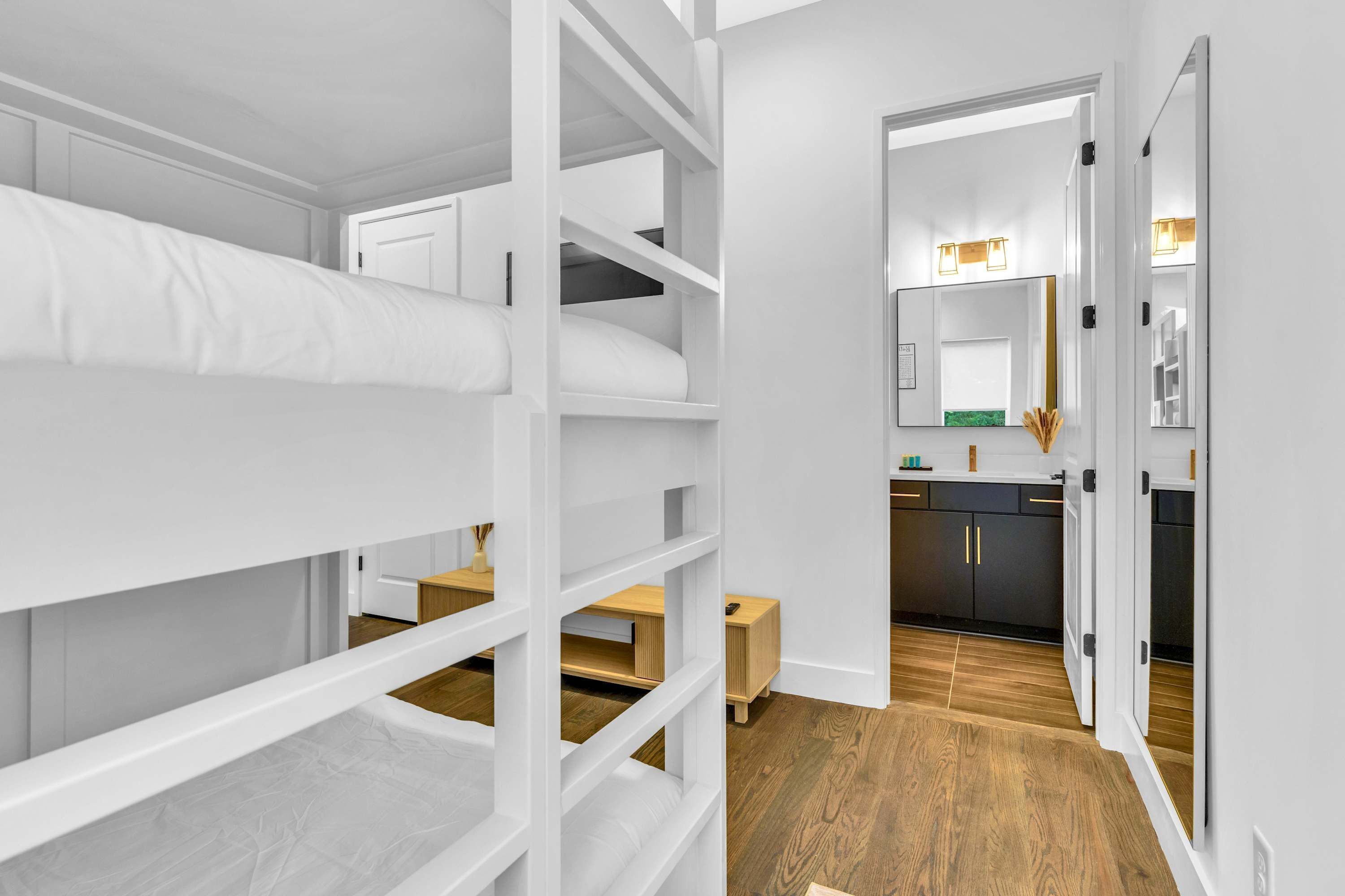 House | 4 bilik tidur, Internet 