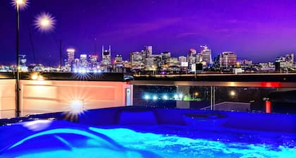 New Hot Tub Rooftop Decks City Views Poker