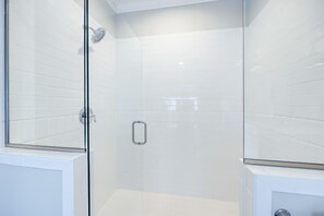 Hus | 4 soverom og internett