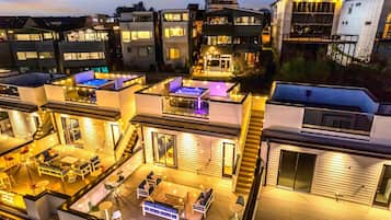 House | 8 bedrooms, Internet