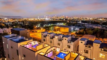 House | 8 bedrooms, Internet