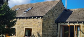 Hartcliffe Retreat - Relaxing Holiday Cottage on the Edge of Peak District