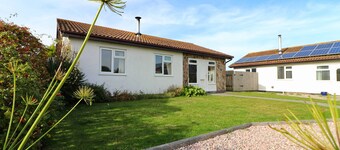 Comfortable bungalow near several sandy beaches.