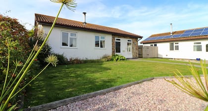 Comfortable bungalow near several sandy beaches.