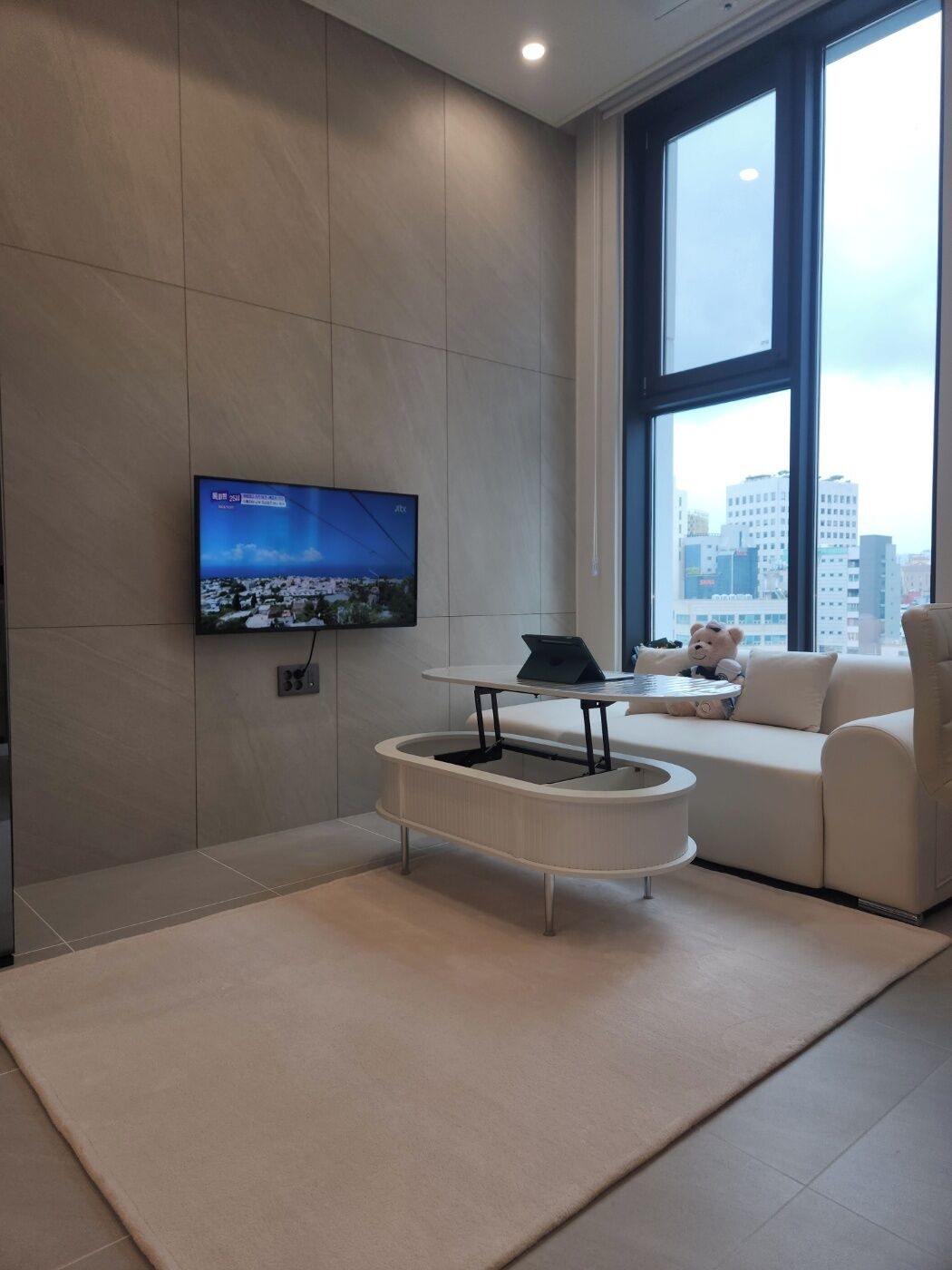 [The Center Of Seoul] A Warm New Building - 성북동