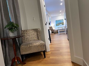 TV - Luxe Urban Retreat Su (Halifax)