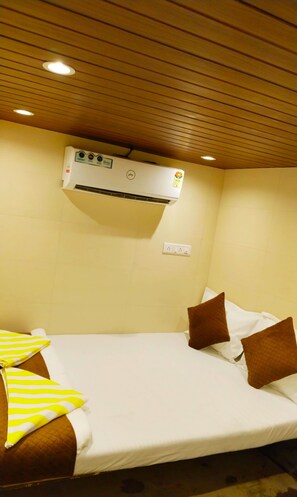 Bureau, chambres insonorisées, Wi-Fi gratuit