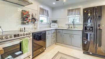 Nhà (3 Bedrooms) | Nội thất