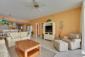 Apartment (2 Bedrooms) | Interior - Beachfront Navarre Condo w/ Balcony, Walk to Ocean (Navarre)