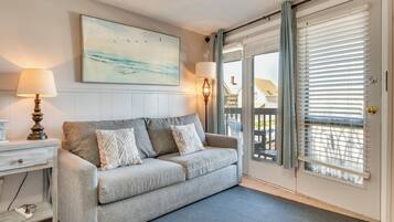 Apartment (0 Bedroom) | Interior