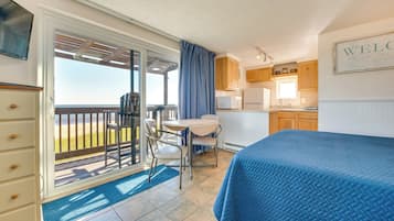 Apartment (0 Bedroom) | Interior