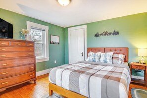 House (3 Bedrooms) | Interior - 10 Mi to Skiing: Historic Farmhouse in Maine! (Rumford)