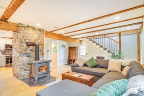 House (3 Bedrooms) | Interior