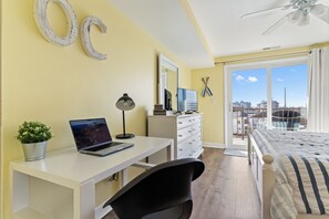 3 chambres, fer et planche à repasser, accès au Wi-Fi (inclus)