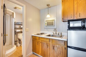 Apartment (0 Bedroom) | Interior