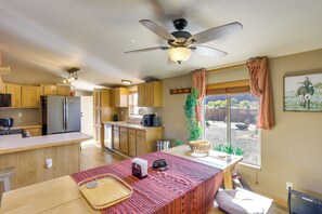 House (2 Bedrooms) | Interior - Stunning Views: Quiet Bluff Home Near Hiking! (Bluff)