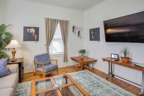 Front of property - Near Oaklawn Casino & Dtwn: 'capone's Hideout' (Hot Springs)