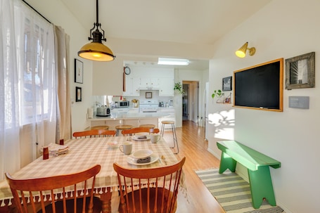 House (2 Bedrooms) | Interior. Patio, Grill & Outdoor Dining: Conrad Home!