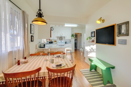 Patio, Grill & Outdoor Dining: Conrad Home!